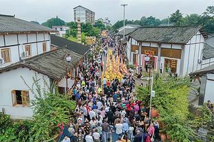 乌度卡：我们目标每场至少出手40次三分球 一些球员本场表现不错